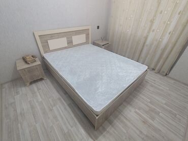 əl üz yuyan çanaq: Двуспальная кровать, 2 тумбы