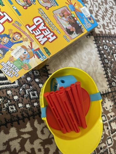 Wet Head su ruleti oyunu, əyləncəli və interaktiv bir qrup oyunudur