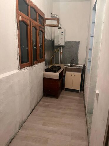 Uzunmüddətli kirayə mənzillər: Sabunçu rayonu Bakıxanov qəsəbəsində İcra hakimiyyətinin arxasında 2-3 — 6