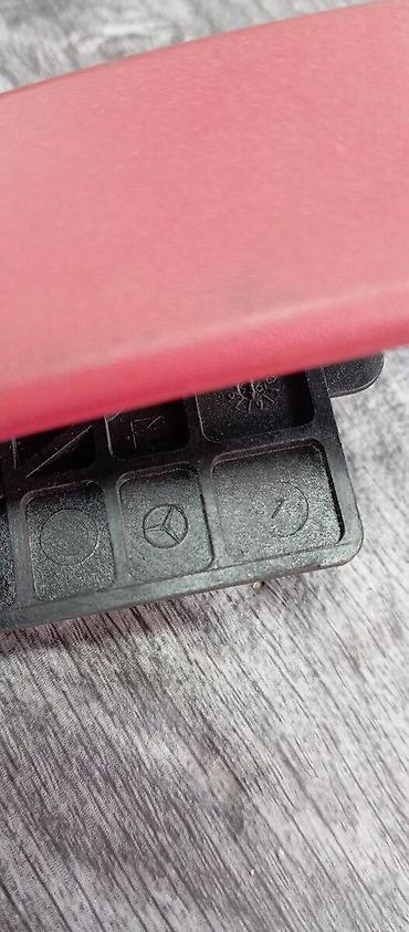 qayiş: Mercedes-Benz kapot açan Şəhər: Bakı Elanın növü: Ehtiyat hissələri — 4