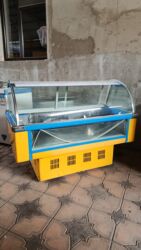 холодильник для продуктов: Продаю холодильник работает отлично в хорошем состоянии длина 150см