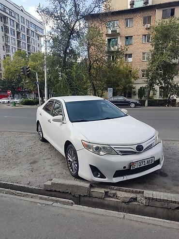 byd e1: Toyota Camry: 2013 г., 2.5 л, Автомат, Бензин, Седан — 1
