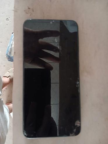 samsung gt c5212: Samsung Galaxy A10, 32 GB, rəng - Qara, İki sim kartlı — 2