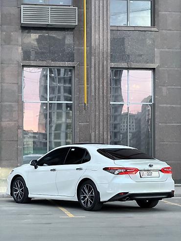 tayota progres: Toyota Camry: 2023 г., 2.5 л, Вариатор, Гибрид, Седан — 4