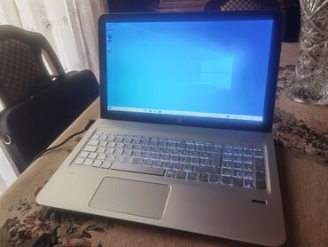 hp ranac za laptop: Intel Core i5, 8 GB OZU, 15 "