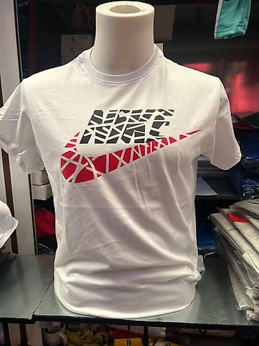 Majice: Muške majice M,L,XL,XXL veličine 1 kom 2000 din 2 komada 2700 din 3 — 5
