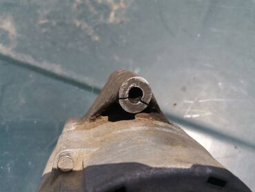 Auto delovi: Alternator Lada 21214i Niva br.3. Polovan, očuvan. Skinut sa — 8