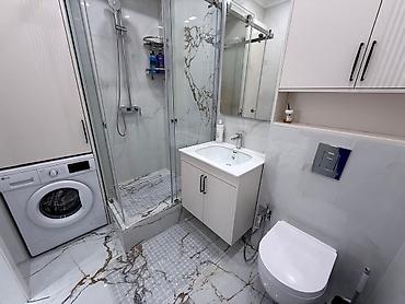 Посуточная аренда квартир: 3 комнаты, Домофон, Душевая кабина, Постельное белье — 17