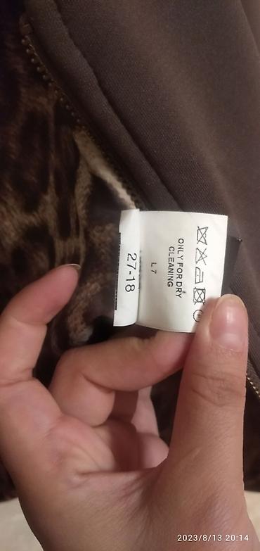 Dəstlər, kostyumlar: Kostyum.Salvar və pencək,bir dəfə geyinilib — 6