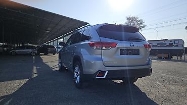 highland: Toyota Highlander: 2018 г., 3.5 л, Вариатор, Гибрид, Кроссовер — 2