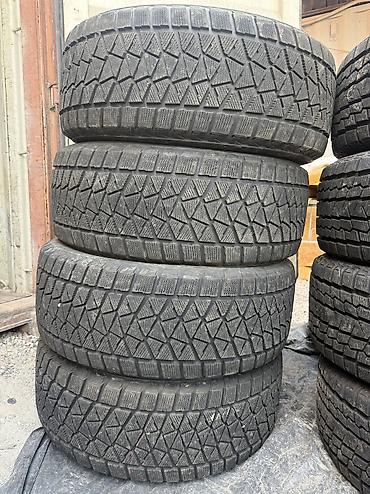 200: Шины 285 / 60 / R 18, Зима, Б/у, Комплект, Внедорожные (АТ/МТ), Япония, Bridgestone — 1