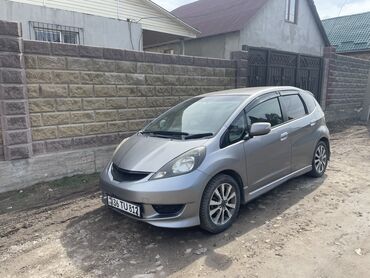 Honda: Honda Fit: 2010 г., 1.5 л, Автомат, Бензин, Хэтчбэк