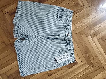 Personal Items: Ženske šorts farmerice – prugasti dezen - Kroj: klasičan denim šorts at lalafo.rs — 2 Personal Items: Ženske šorts farmerice – prugasti dezen - Kroj: klasičan denim šorts — 2