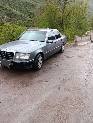 nissan kashkaj 2: Mercedes-Benz 200: 1990 г., 2 л, Механика, Бензин, Седан