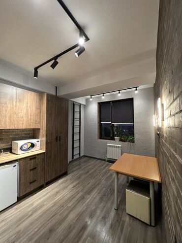 Посуточная аренда квартир: 1 комната, Душевая кабина, Постельное белье, Кондиционер — 10