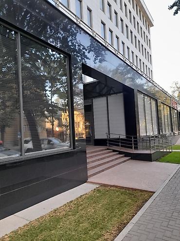 Аренда офисов: Аренда офисов, 404 м², В бизнес центре, 1 линия — 6