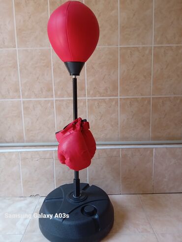 круглая груша для бокса: Боксерская стойка для ребёнка. Высота регулируется. Состояние