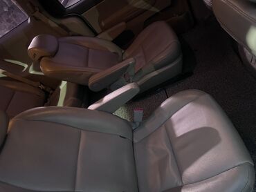 Kia: Kia Carnival: 2016 г., 2.2 л, Автомат, Дизель, Минивэн — 8