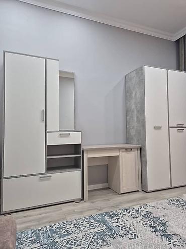 Долгосрочная аренда квартир: 3 комнаты, Риэлтор, Без подселения, С мебелью полностью — 14