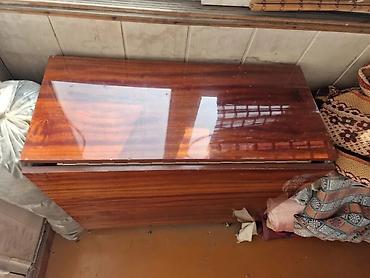 Другая мебель: Мебель бу в отличном состоянии. цена договорная. стол табуретки — 21