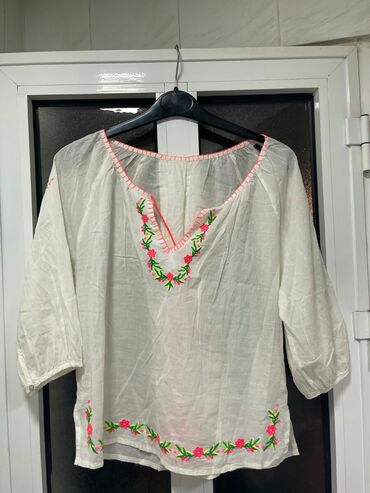 Köynək və bluzalar: Her 1i, 20 ve ya 15 azn cox alana endirim olunacaq, L yaxud xl — 6