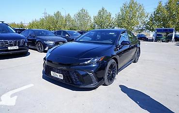 Toyota: Toyota Camry: 2025 г., 2.5 л, Автомат, Гибрид, Седан — 2