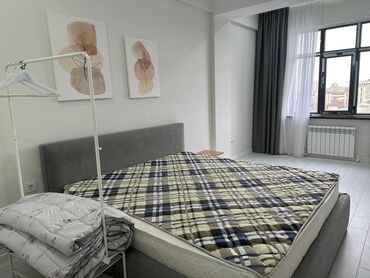 агентства недвижимости бишкек список: 1 бөлмө, 47 кв. м, Элитка, 12 кабат, Евроремонт