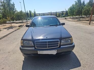 Mercedes-Benz: Mercedes-Benz C-Class: 2.2 l | 2000 il Sedan