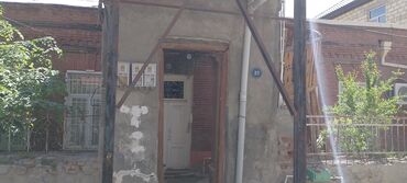 Həyət evləri və villaların satışı: 3 otaqlı, 2 kv. m, Kredit yoxdur, Orta təmir