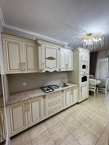 квартира 8 микрорайон: 2 комнаты, 83 м², Элитка, 2 этаж, Евроремонт