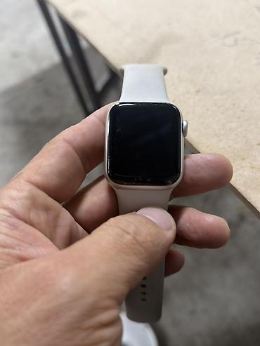 Apple Watch: Продаю •Apple Watch SE 2 2022 A2722 40mm •Цвет: starlight aluminum — 2