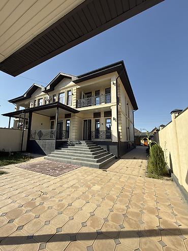 Продается 3-х уровневый таунхаус В жилмассиве Арча Бешик На at lalafo.kg Продается 3-х уровневый таунхаус В жилмассиве Арча Бешик На
