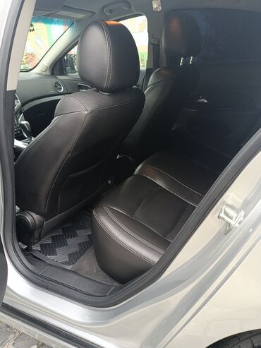 Chevrolet: Chevrolet Cruze: 1.4 l | 2013 il 27000 km Sedan — 10