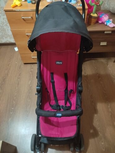 детская коляска для кукол: Коляска, цвет - Розовый, Б/у