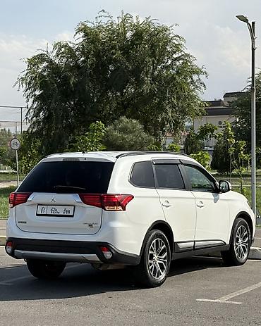 k5 2016: Mitsubishi Outlander: 2016 г., 2.4 л, Вариатор, Бензин, Кроссовер — 5