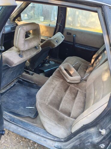 Audi: Audi 100: 1987 г., Механика, Седан — 2