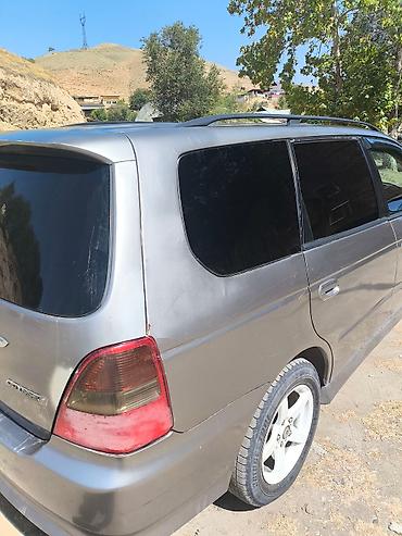 camry 2 2: Honda Odyssey: 2001 г., 2.3 л, Газ, Минивэн — 3