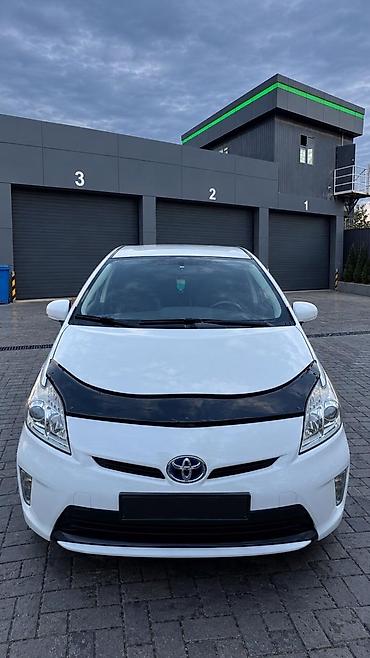 бензостанция: Toyota Prius: 2015 г., 1.8 л, Вариатор, Гибрид, Лифтбек — 5