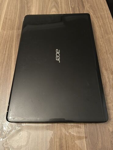 TV və video: Acer brendindən qara rəngli noutbuk. Bu noutbuk gündəlik istifadə üçün