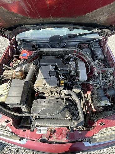 бортер: Mercedes-Benz E-Class: 1992 г., 2 л, Механика, Бензин — 8