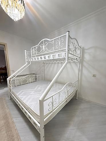 Oğlan və qız üçün, İşlənmiş, Çarpayı, Matras ilə, Siyirməsiz, Dəmir