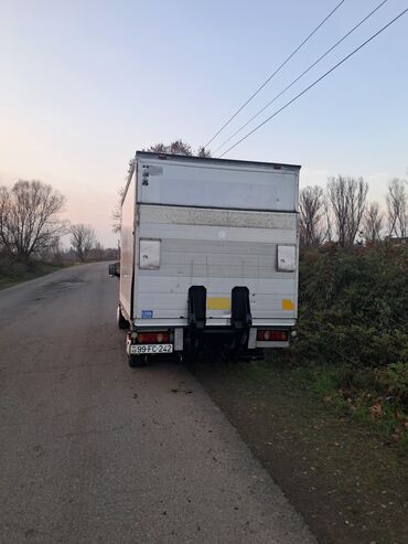 Yük maşınları: Yükdaşıma üçün qutu kuzovlu yüngül yük avtomobili. Xüsusiyyətlər: - — 10