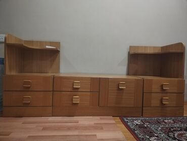 Аксессуары для салона: Mebel dəsti – TV altlığı və yan dolablar - Material: ağac teksturalı