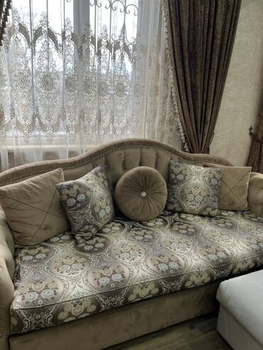 турецкий диван: Прямой диван, цвет - Бежевый, Новый