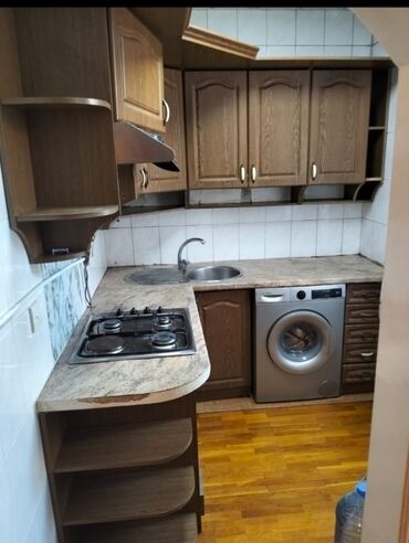 Mənzil kirayələyirəm: 3 otaqlı, 100 kv. m — 9