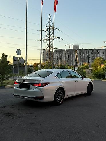 li auto: Lexus ES: 2020 г., 2.5 л, Гибрид, Седан — 6