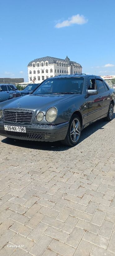 mercedes 220 dizel: Mercedes-Benz E 200: 2 л | 1996 г. Седан