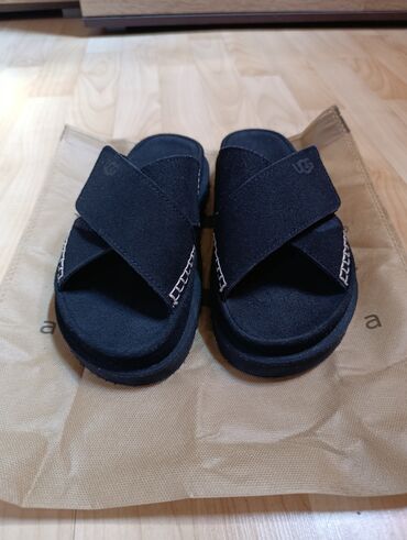Papuče: Modne papuče, UGG, 38 — 3