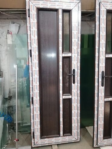 Plastik qapılar: Plasti̇k qapi pəncərə si̇fari̇şi̇ Plastik aluminium qapı pəncərə — 21
