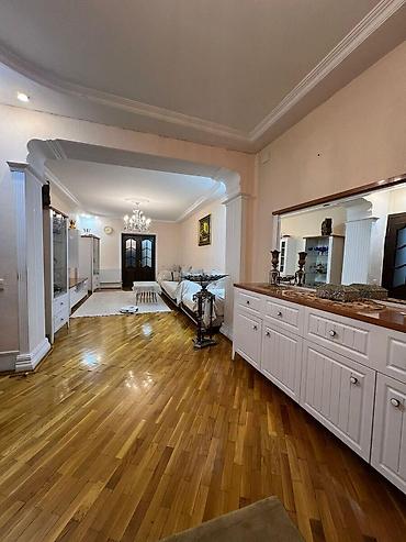 sabirabad ev satisi: Bakı, Bakıxanov qəs., 5 otaqlı, Köhnə tikili, 110 kv. m — 2